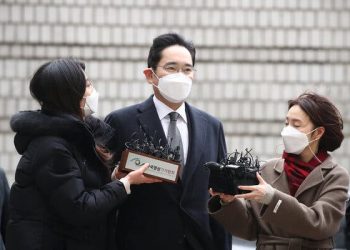 Samsung Vice Chairman Jay Lee walking out of the Seoul High Court - norvanreports