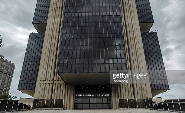 The Central Bank of Brazil headquarters stands in Brasilia, Brazil on Wednesday, Jan. 18, 2017. Foreign direct investment in Brazil soared to a six-year high in December as investors abroad kept an optimistic view of the country's long-term prospects, the central bank said. Photographer: Gustavo Gomes/Bloomberg via Getty Images