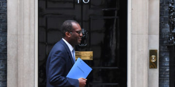 Kwasi Kwarteng, UK chancellor of exchequer, departs 11 Downing Street to present the UK's fiscal plans in Parliament, in London, UK, on Friday, Sept. 23, 2022. With expectations of tax cuts and sweeping deregulation, businesses are likely to be a big beneficiary of Kwarteng's mini-budget on Friday. Photographer: Chris J. Ratcliffe/Bloomberg