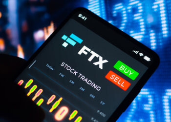 In this photo illustration, the stock trading graph of FTX Token (FTT) seen on a smartphone screen. (Photo by Rafael Henrique / SOPA Images/Sipa USA)No Use Germany.